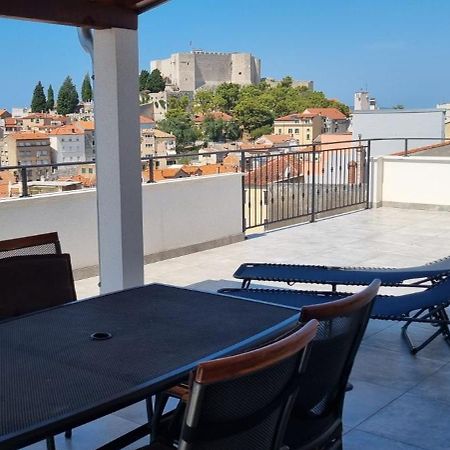 שיבניק Apartman Bebe In Old Town- With Free Parking מראה חיצוני תמונה
